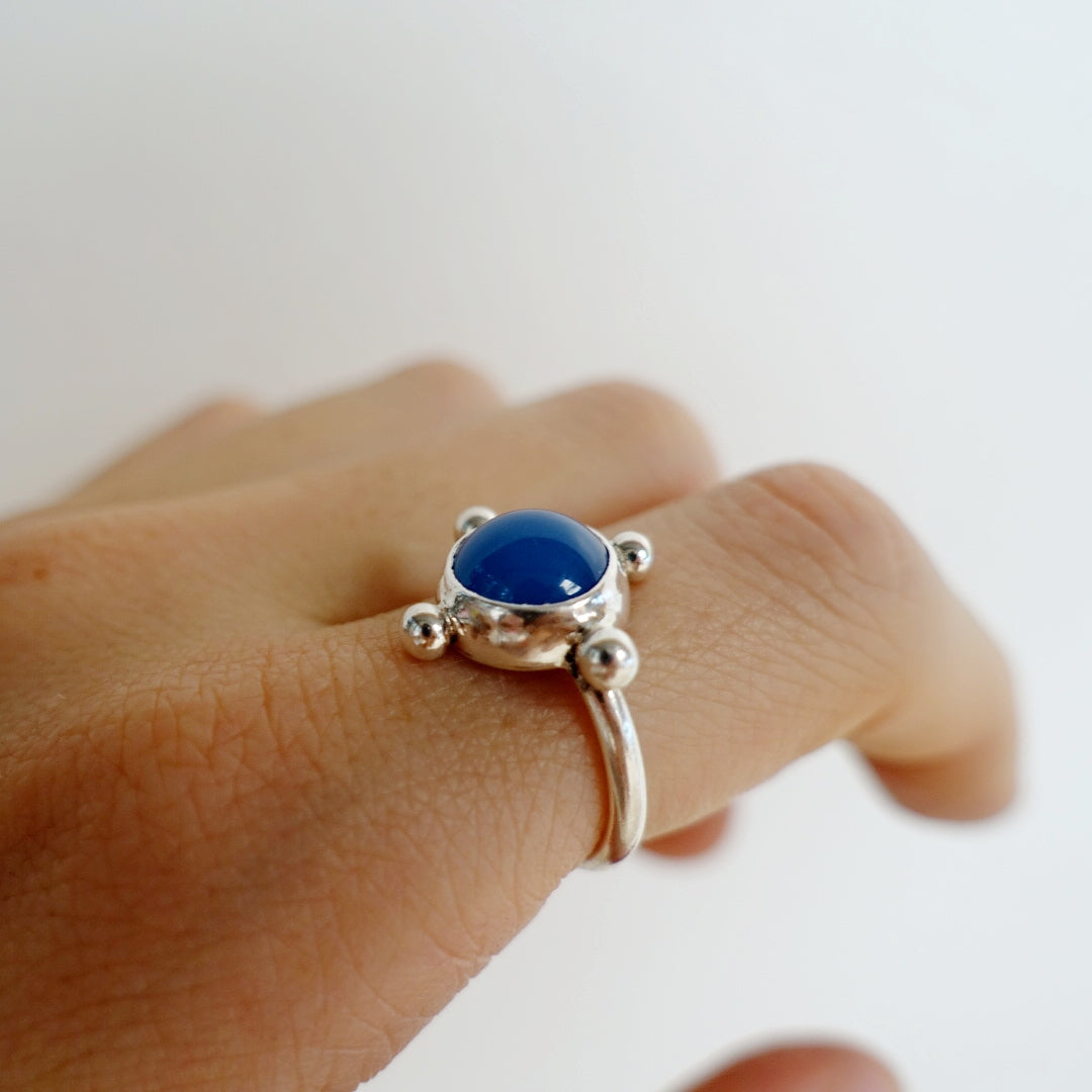 Speckled Stone Ring (III) - Blue Agate (round)