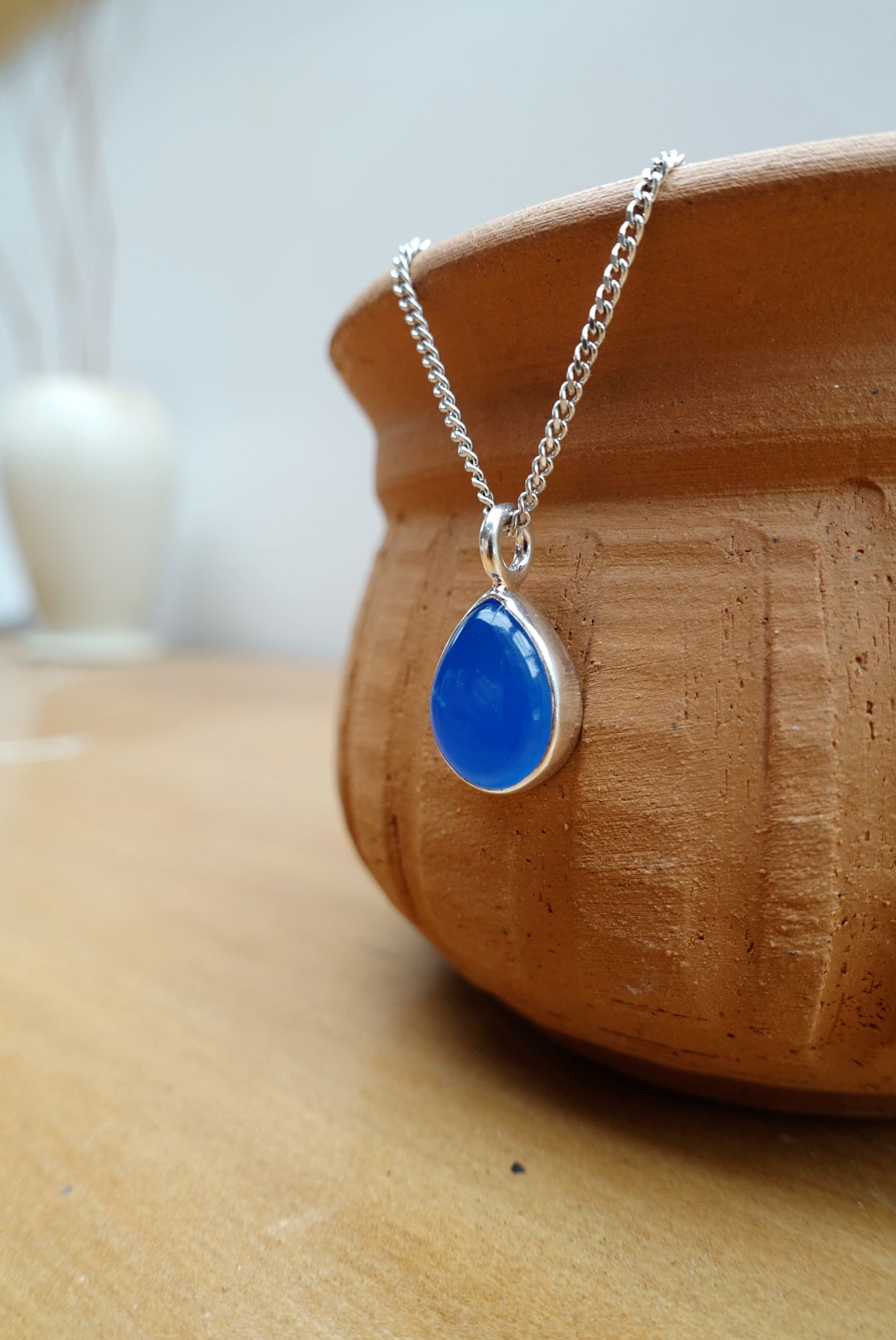 Blue Agate (Teardrop) Gemstone Necklace