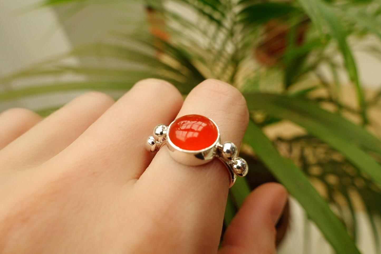 Speckled Stone Ring 2 - Carnelian (round)