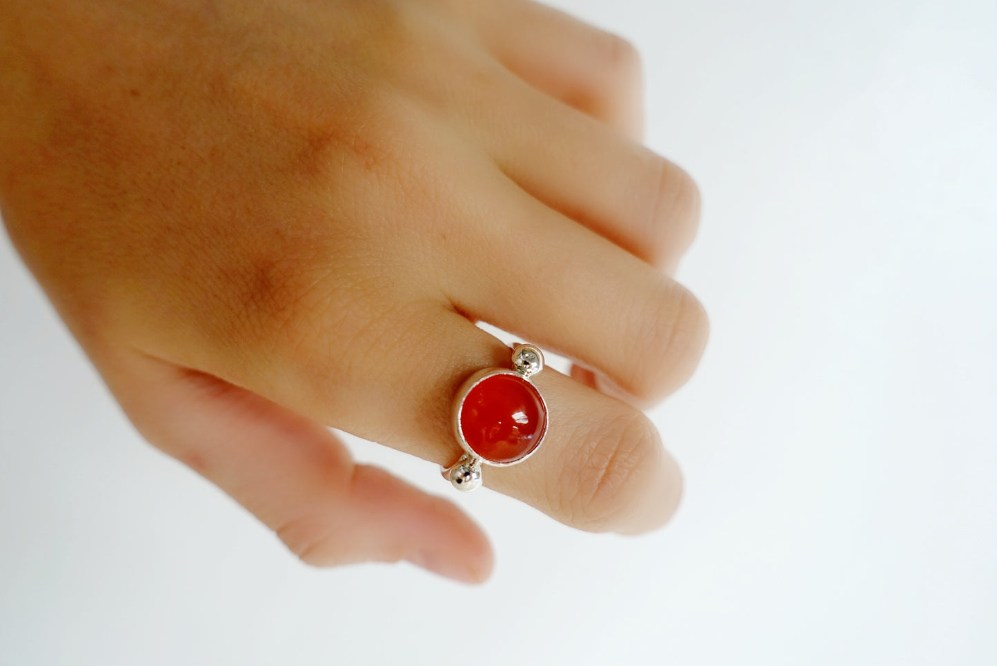 Speckled Stone Ring 1 - Carnelian (round)
