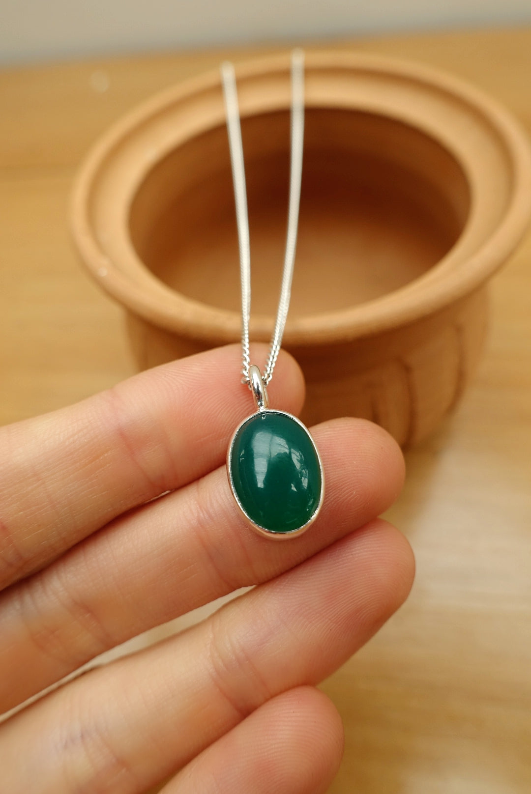 Green Onyx (Oval) Gemstone Necklace