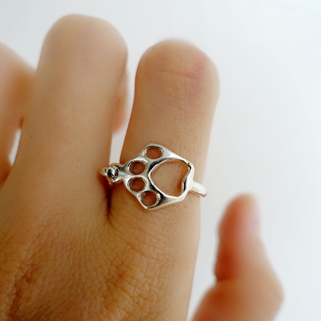 Sarabi Paw Catch Ring