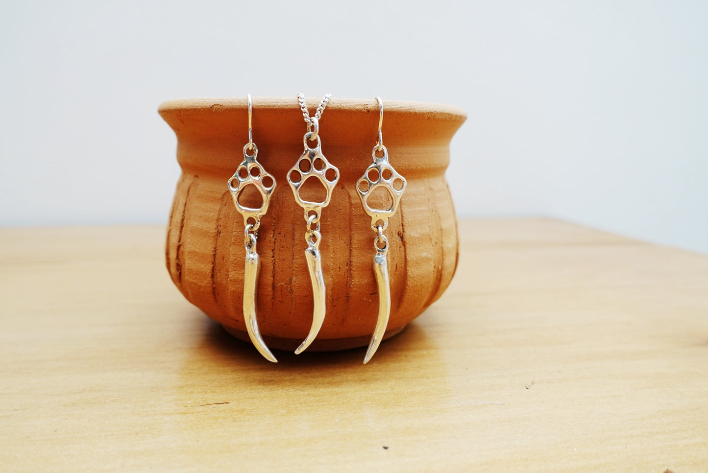 Sarabi Paw + Single Tusk Asilia Set