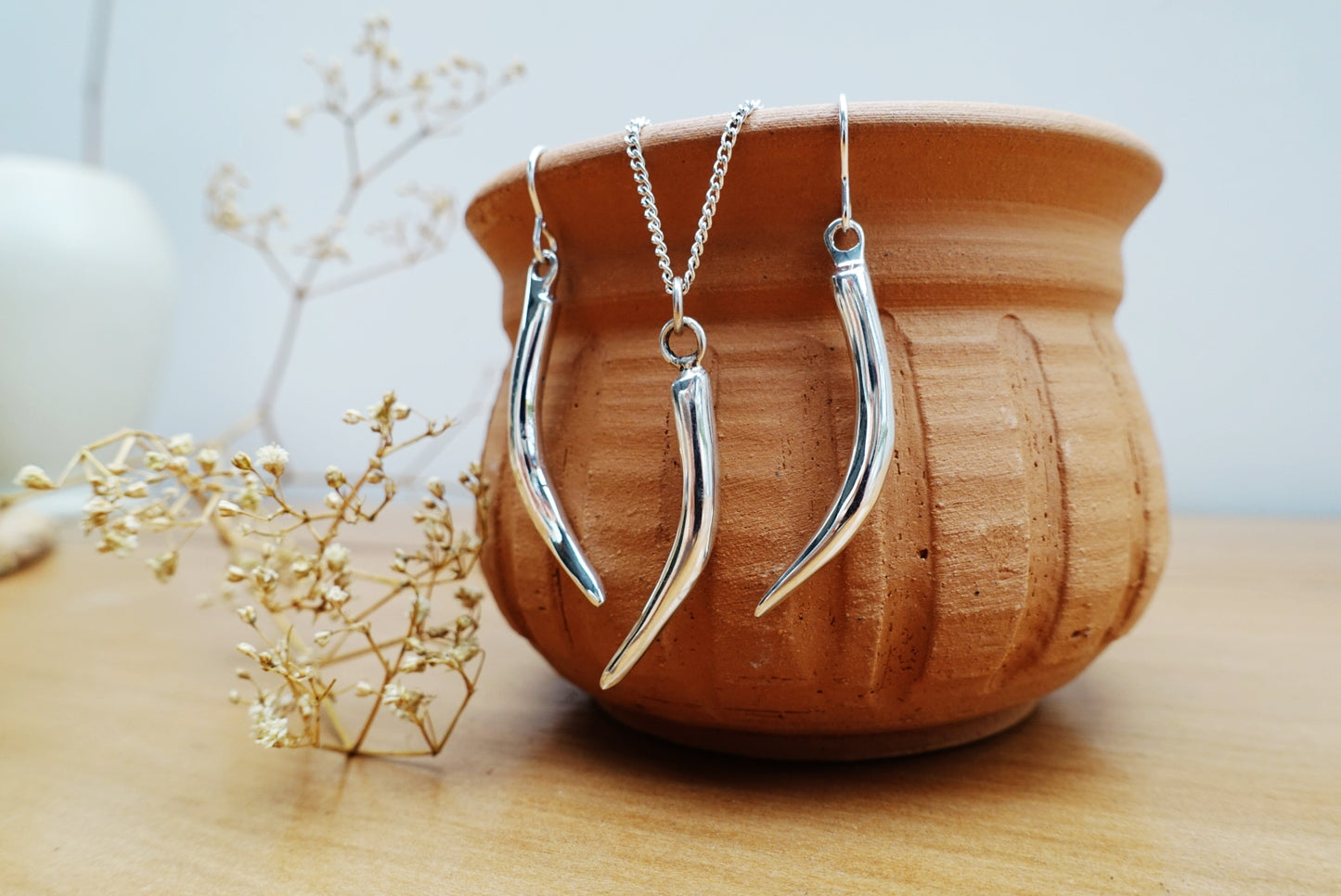Single Tusk (L) Asilia Set