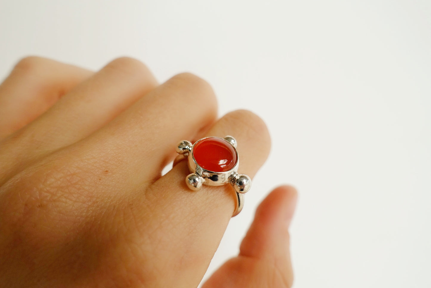 Speckled Stone Ring 3 - Carnelian (round)