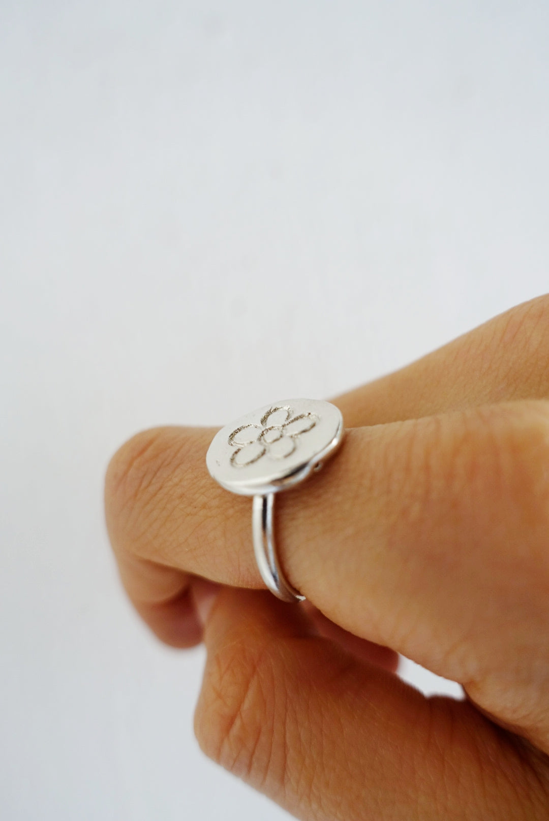 Little Flower Asilia Ring