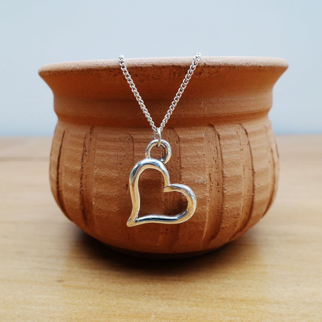 Love Heart (m) Asilia Necklace