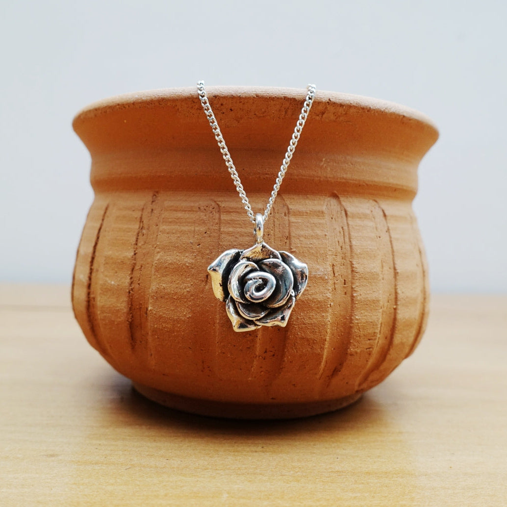 Rose Asilia Necklace