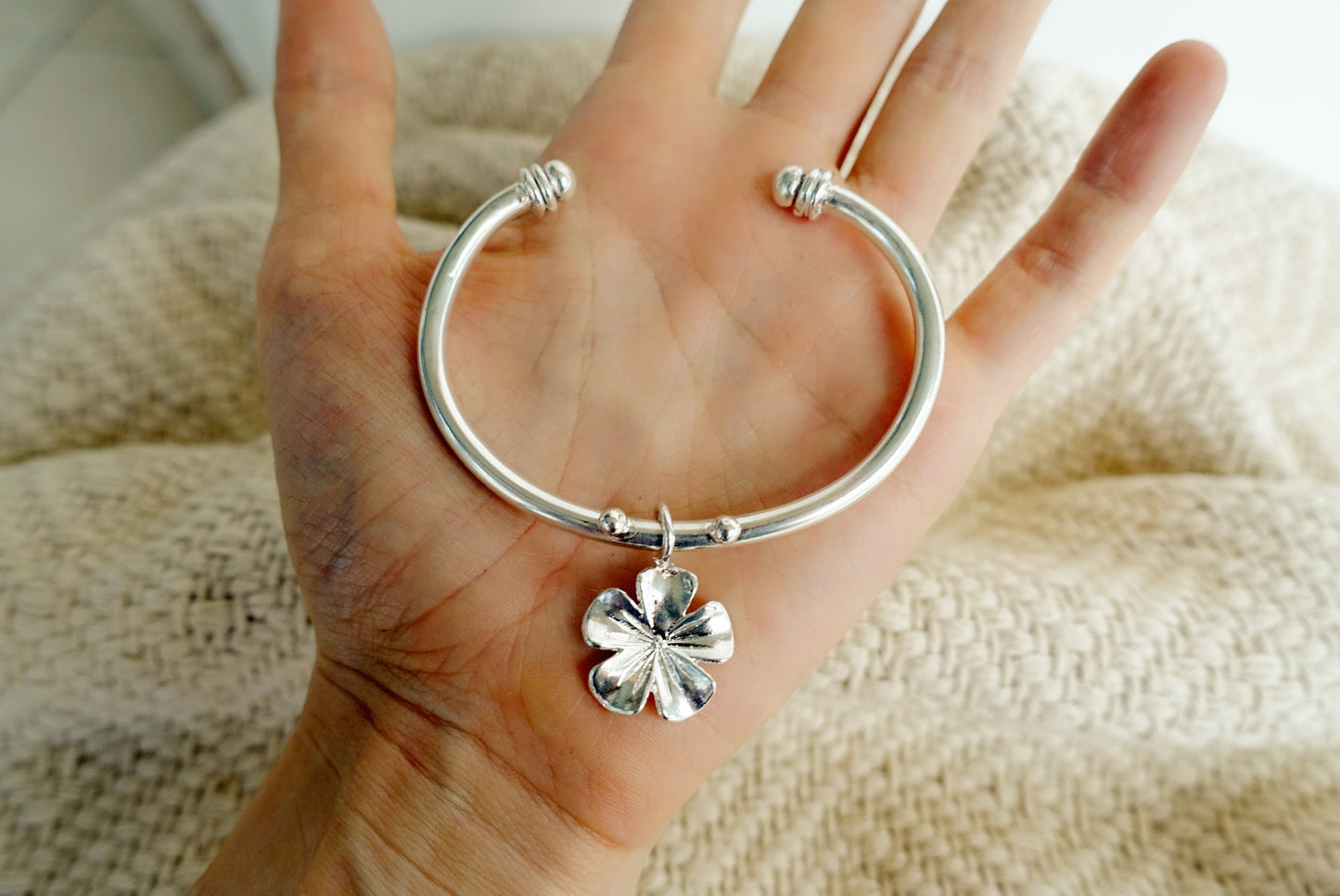 Tropical Flower - Speckled Charm Bangle