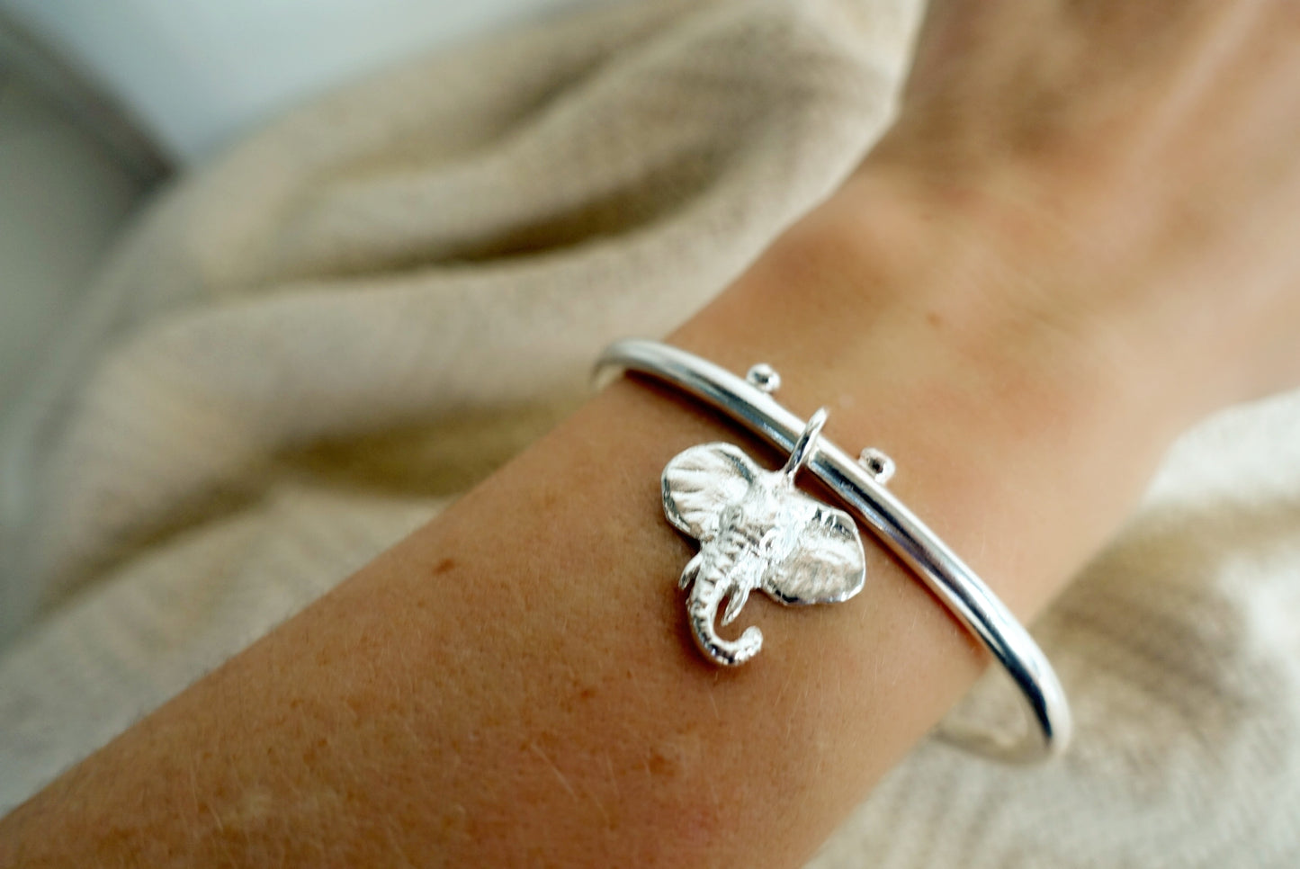 Tsavo Elephant Head - Speckled Charm Bangle