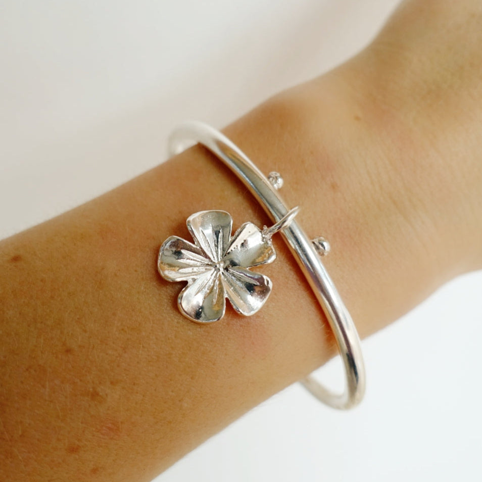 Tropical Flower - Speckled Charm Bangle