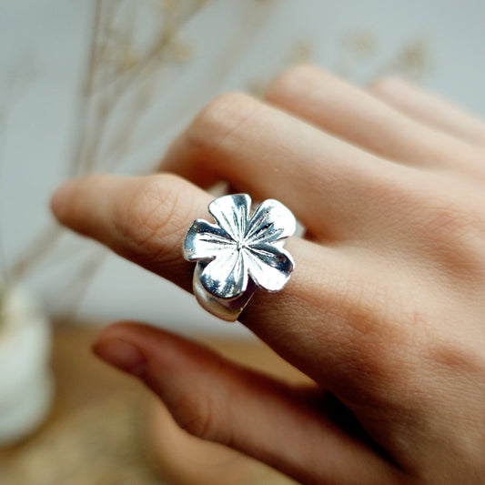 Tropical Flower Razi Ring