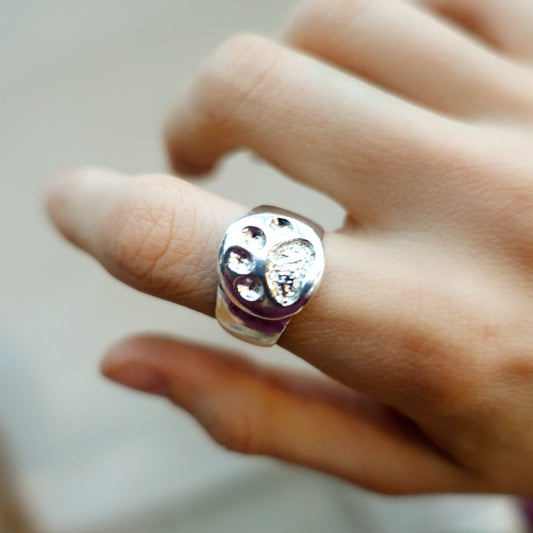 Tsavo Lion Footprint Razi Ring