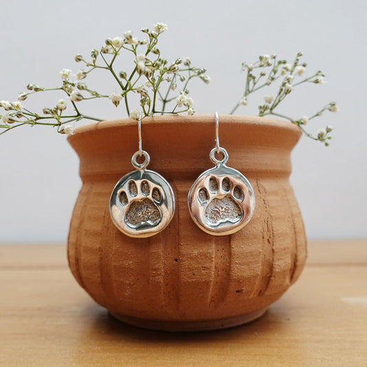 Savannah Paw Asilia Earrings