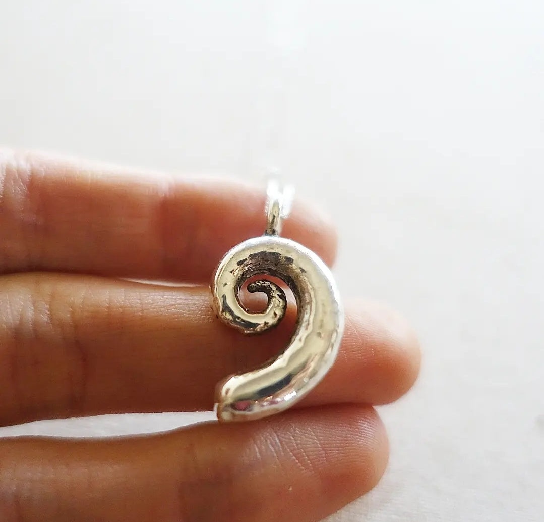 Sea Swirl Asilia Necklace