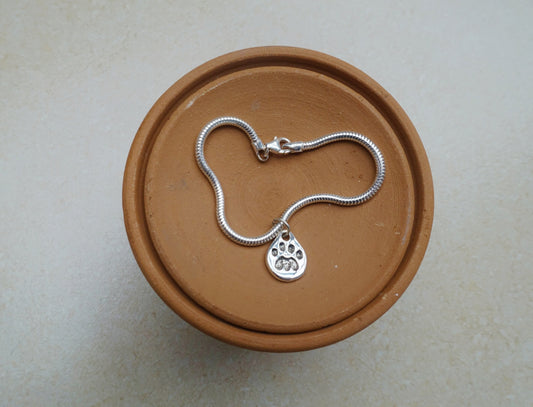 Simba Paw Snake Bracelet